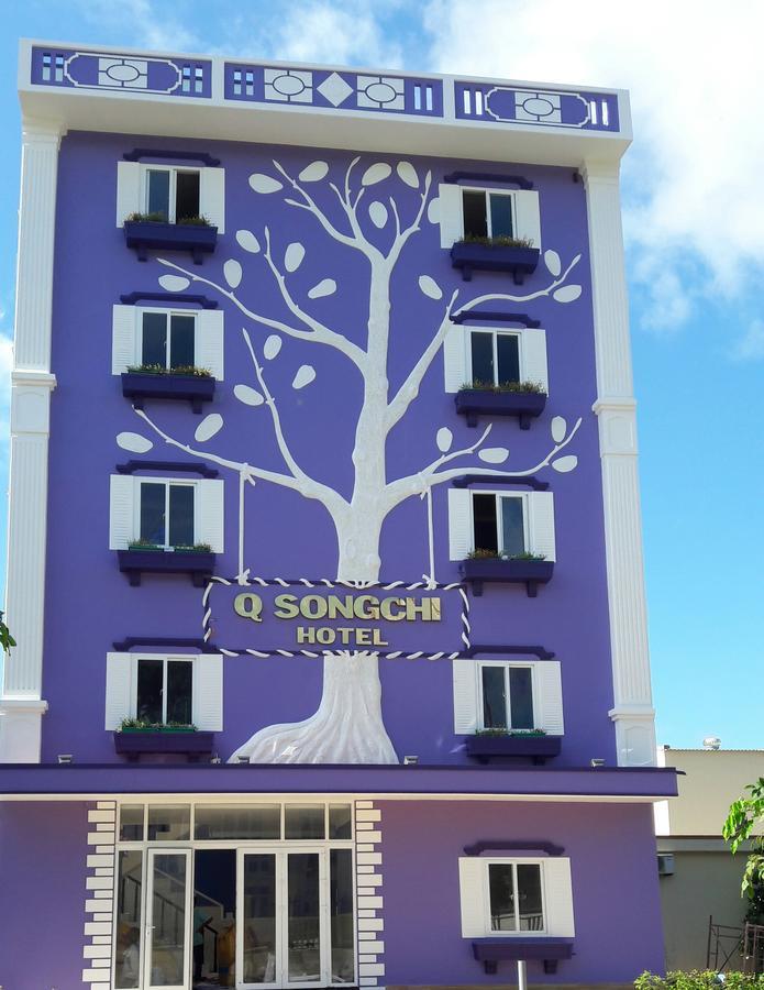 Q Songchi Hotel Chi Khu Co Ong ภายนอก รูปภาพ